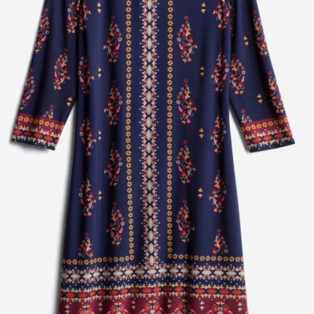 Dress - with 3/4 length sleeves